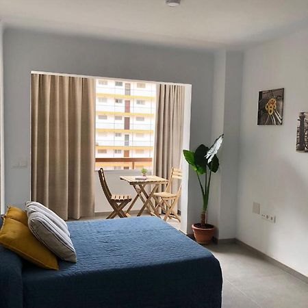 Estudio Estrella Del Mar Apartment Торе дел Мар Екстериор снимка